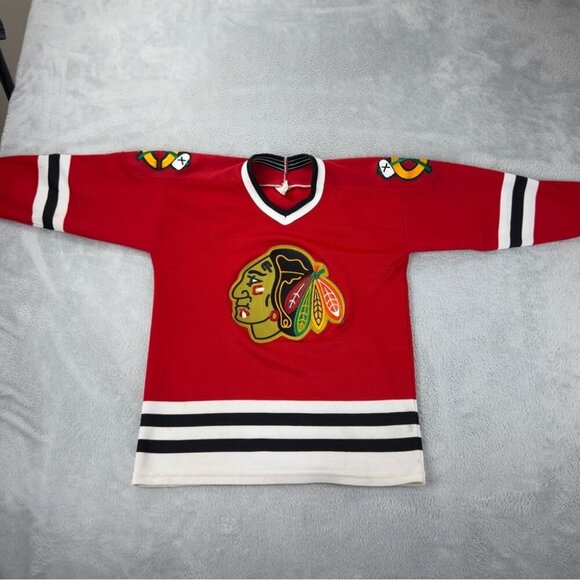 CCM Chicago Blackhawks Vintage Hockey Jersey Boys Size L/XL US - Picture 1 of 14